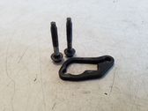 Abrazadera del inyector de combustible
