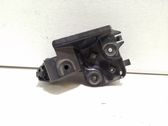 Rear bumper mounting bracket