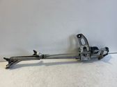 Tringlerie et moteur d'essuie-glace avant