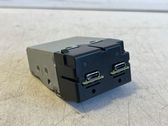 USB-pistokeliitin