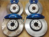 Brake discs and calipers set