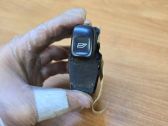 Включатель электрических окон
