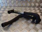 Tuyau de liquide de refroidissement moteur