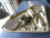Rear window lifting mechanism without motor