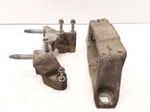 Engine mounting bracket