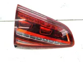 Tailgate rear/tail lights