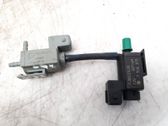 Vacuum valve
