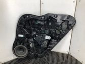 Rear door manual window regulator