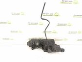 Engine bonnet/hood sound/heat insulation