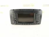 Radio / CD-Player / DVD-Player / Navigation