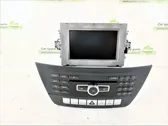 Radio / CD-Player / DVD-Player / Navigation