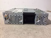 Radio/CD/DVD/GPS-pääyksikkö