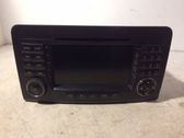Radio / CD-Player / DVD-Player / Navigation