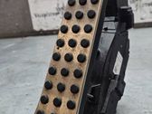 Accelerator throttle pedal