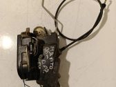 Cerradura de puerta delantera