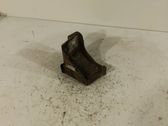 Engine mounting bracket