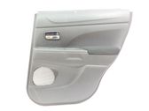 Moldura del tarjetero de la puerta trasera