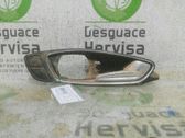 Poignée inférieure de porte avant
