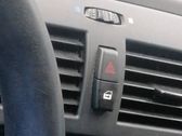 Botón interruptor de luz de peligro