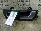 Manecilla interna puerta delantera