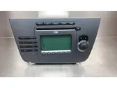 Radio / CD-Player / DVD-Player / Navigation