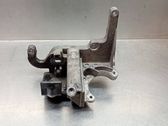 Engine mounting bracket