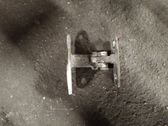 Tailgate/trunk/boot hinge