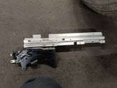 Gatillo de cierre del asiento trasero