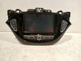 Radio / CD-Player / DVD-Player / Navigation