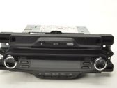 Radio / CD-Player / DVD-Player / Navigation