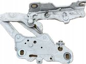 Engine bonnet/hood hinges