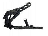 Engine bonnet/hood hinges
