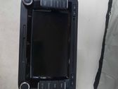 Radio / CD-Player / DVD-Player / Navigation