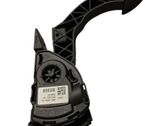 Accelerator throttle pedal