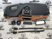 Airbag set with panel