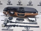Airbag set with panel