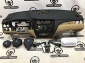 Airbag set with panel
