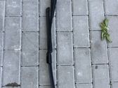 Front wiper blade arm