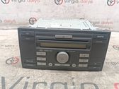 Радио/ проигрыватель CD/DVD / навигация