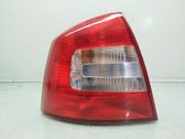 Lámpara de faros/luces traseros