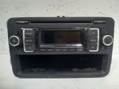 Radio / CD-Player / DVD-Player / Navigation