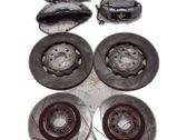 Bremsscheiben und Bremssättel eingestellt