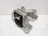 Engine mount bracket