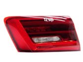Tailgate rear/tail lights
