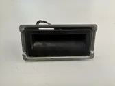 Tailgate trunk handle