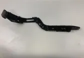 Rear bumper mounting bracket