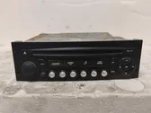 Radio/CD/DVD/GPS-pääyksikkö