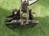 Engine mounting bracket