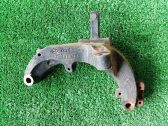 Engine mounting bracket