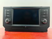 Radio / CD-Player / DVD-Player / Navigation